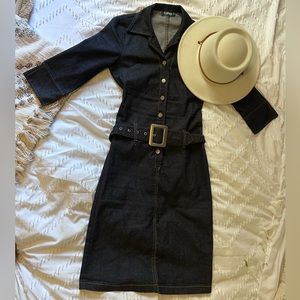 Truly vintage- 1990s jean dress! Button down, collar, quarter sleeve. Size 2